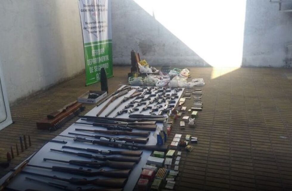 Detuvieron a "El hombre del rifle", un policía retirado acusado de alquilar armas a delincuentes en Azul