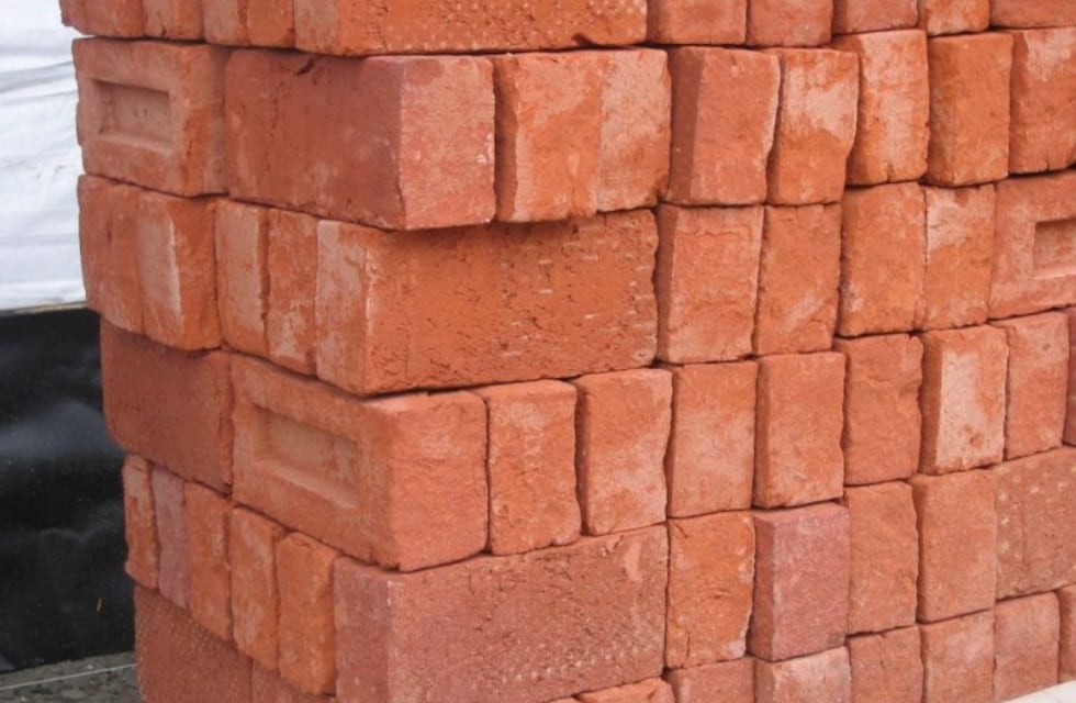 Frontera: un individuo fue arrestado tras robar ladrillos de una obra en construcción