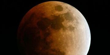 El eclipse lunar se aproxima. Cuándo será el punto máximo del fenómeno.