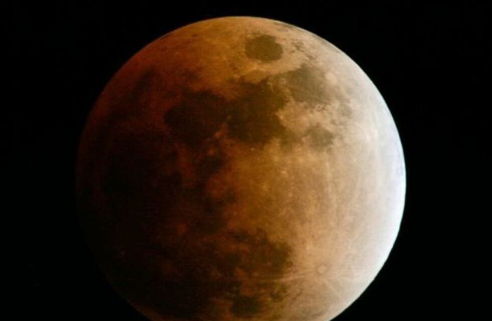 Cuándo es el eclipse lunar y cuál será el mejor horario para apreciarlo en Córdoba