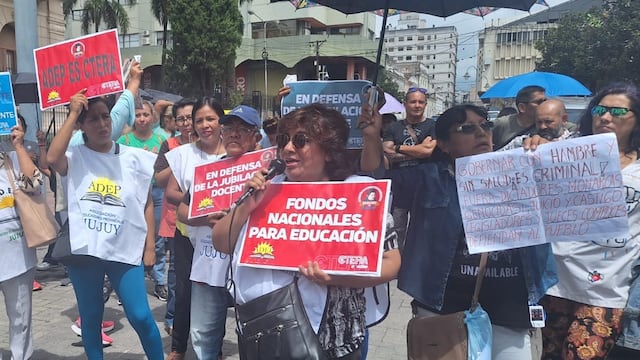 Silvia Vélez, secretaria general de la Asociación de Educadores Provinciales (ADEP).