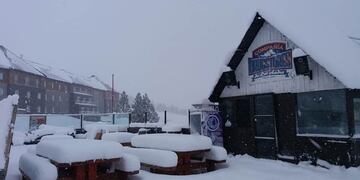 La nieve trae esperanzas para la temporada invernal que está a punto de abrir en Las Leñas.