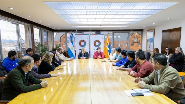 El titular de la cartera económica, Federico Zapata García, se refirió al acuerdo salarial