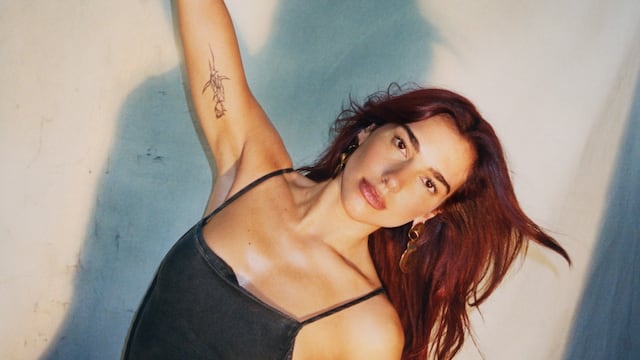 ¡Parece otra! El rotundo y extravagante cambio de look de Dua Lipa