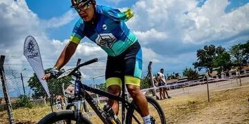 La emocionante historia de Matías, el salteño que venció el cáncer y hoy es  referente del MTB en Salta.