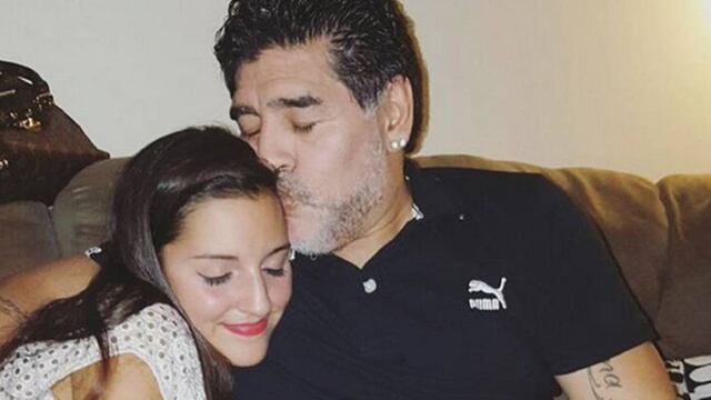 Diego Maradona con su hija Jana.