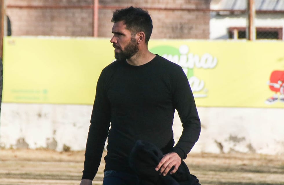 Huracán Las Heras está sin técnico, no le renovaron el contrato a Matías Minich