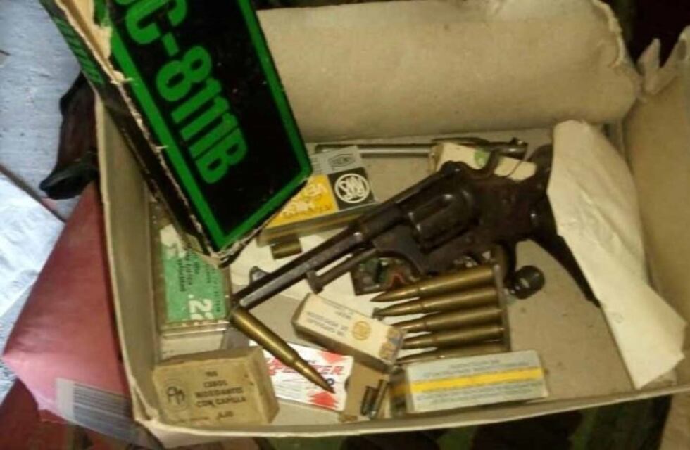 Descubrió un arsenal en el galpón de su casa: era de su marido fallecido