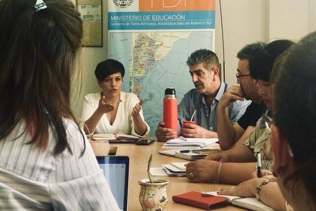 Educación reunido con SUTEF (2019)\u002E