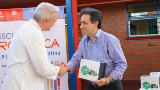 Entrega de kits de rebótica San Pedro\u002E