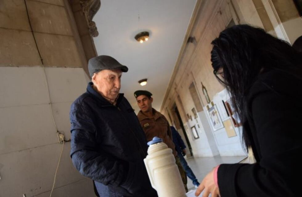 Adultos mayores de Corrientes siguen votando a pesar de no estar obligados