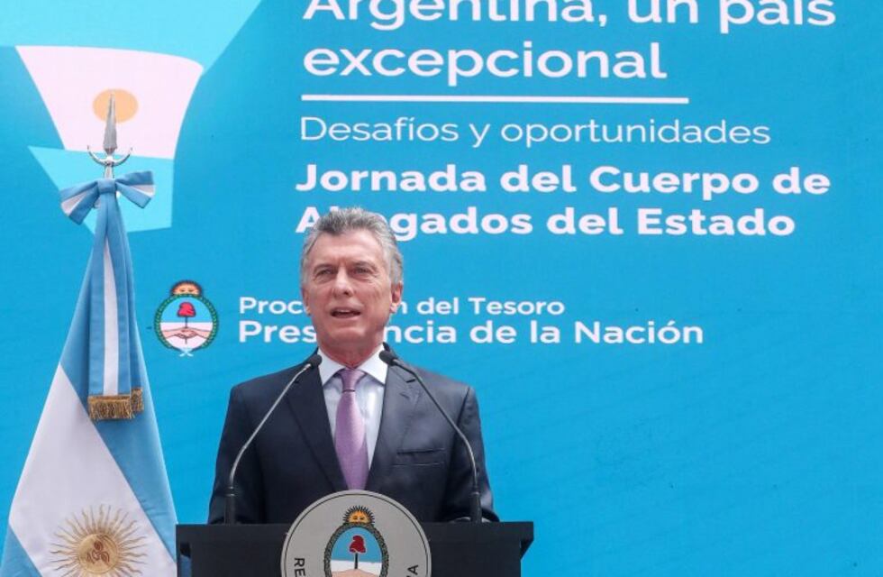 Mauricio Macri "por ahora no reconoce" a Jeanine Áñez como presidenta de Bolivia