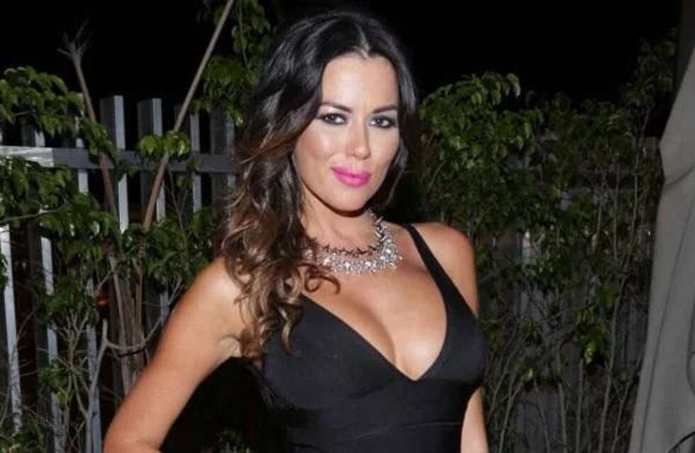 Karina Jelinek cautivó a las redes con un pañuelo a modo de top