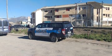 Tío y sobrino se lesionaron de gravedad en plena reunión familiar.