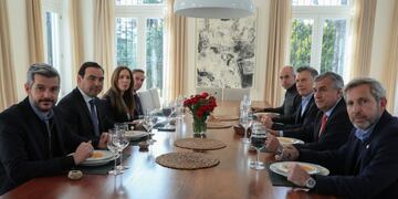 Gustavo Valdés se reunió con Mauricio Macri