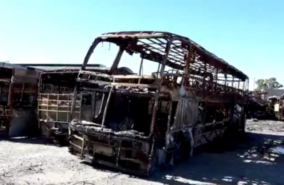Monticas abandonará el galpón que ya se incendió seis veces