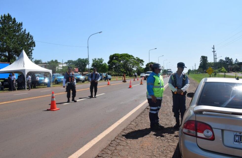 En las rutas de Misiones, iniciaron operativos viales entre la Policía y la ANSV