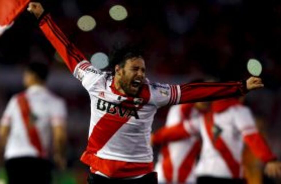 A los 33 años, Fernando Cavenaghi se retira del fútbol