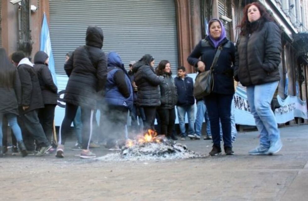 Empleados de Comercio de Rosario se suman al paro del 30 de abril