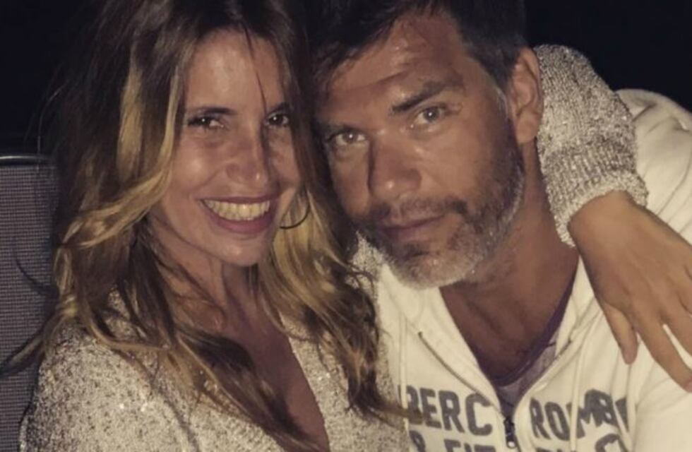 Flor Peña y su pareja se mostraron desnudos y a los besos en la cama