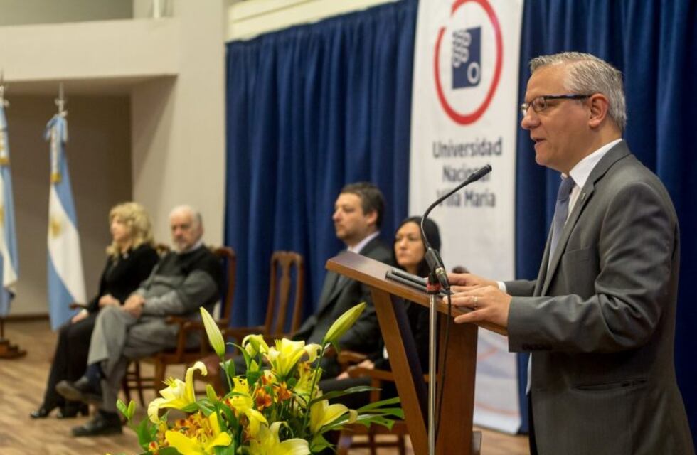 La Universidad de Villa María con los números en rojo