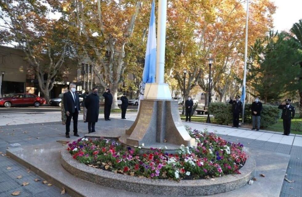 Los actos por el 25 de mayo se trasladaron a las redes sociales