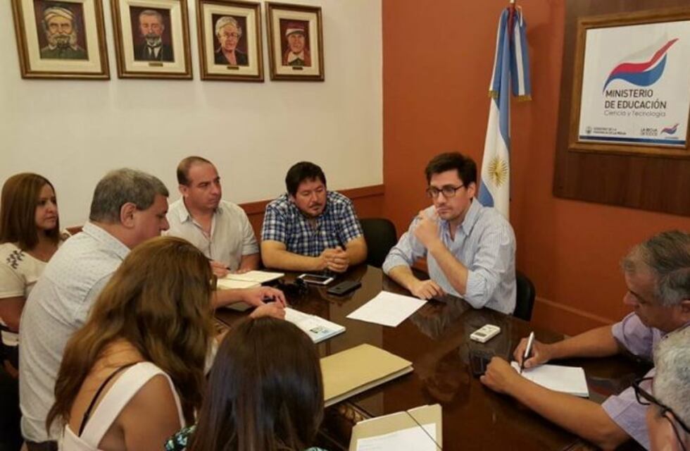 Paritarias docentes: el ministro confirmó que "mañana habrá reunión con los gremios"