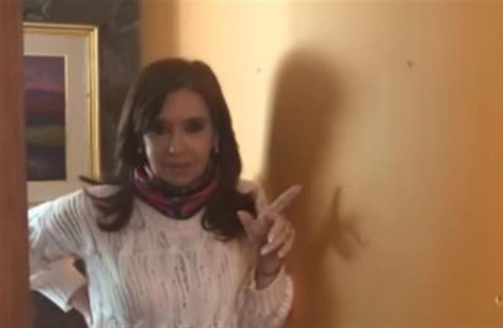 Cristina Kirchner denuncia robos y "destrozos" tras el allanamiento a su casa de El Calafate