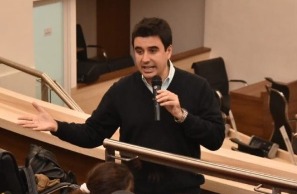 Toniolli: "Rosario podría ser un buen laboratorio para pensar un frente amplio"