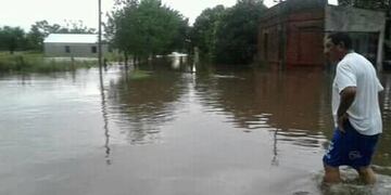 LARROQUE INUNDADO\nCrédito: Bomberos Larroque