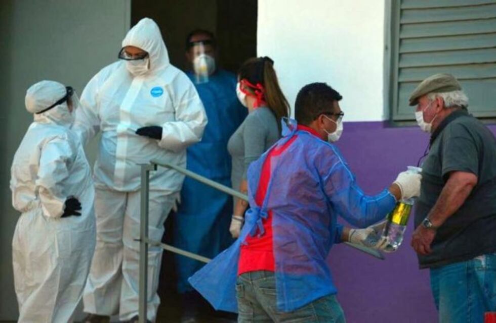 Schiaretti anunció más medidas sanitarias para los geriátricos y pago de subsidios