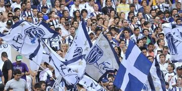 Las filiales en Málaga (foto) y en Valencia, le pone azul y blanco y toque cordobés a la península\u002E