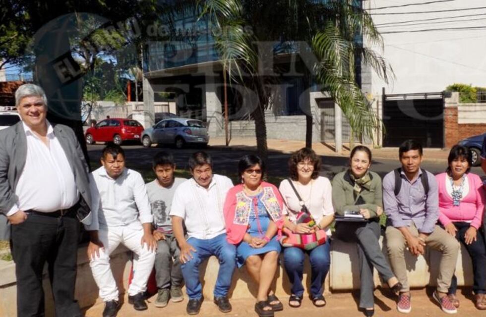 Estudiantes universitarios y maestros de pueblos originarios se reúnen en Posadas