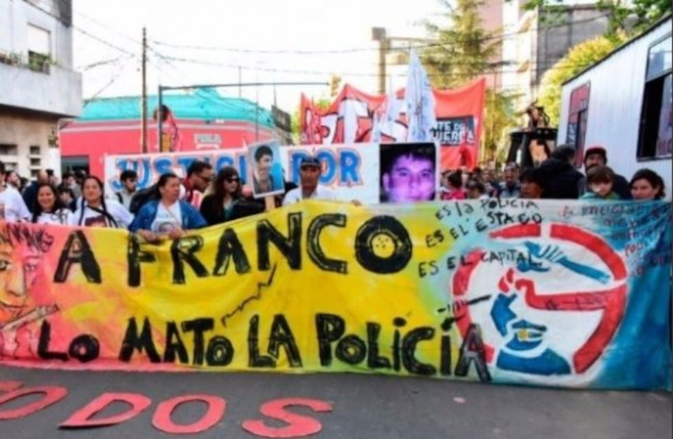 Diez policías y cinco funcionarios de Asuntos Internos seguirán detenidos por el caso Franco Casco