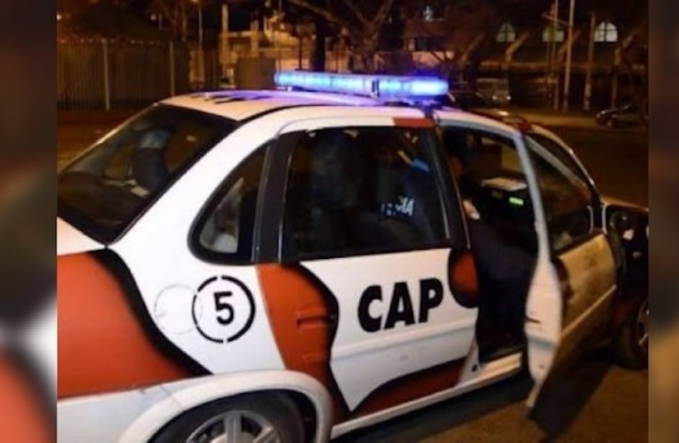 Detuvieron a un hombre por una pela con armas blancas