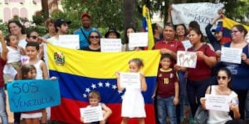 Venezolanos que huyeron de su país y viven en Posadas (MOL)