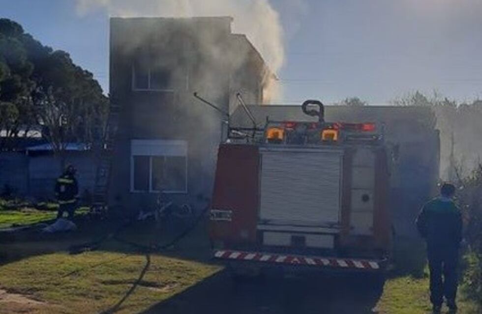 Incendio de vivienda en Bahía Blanca