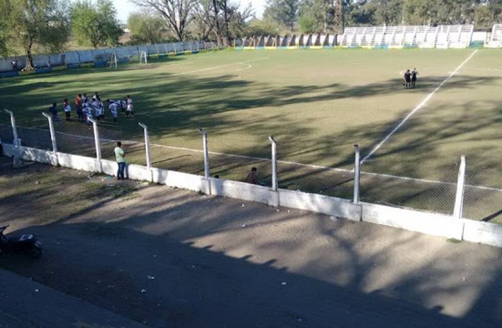 Un club hace barbijos para pagar sus gastos