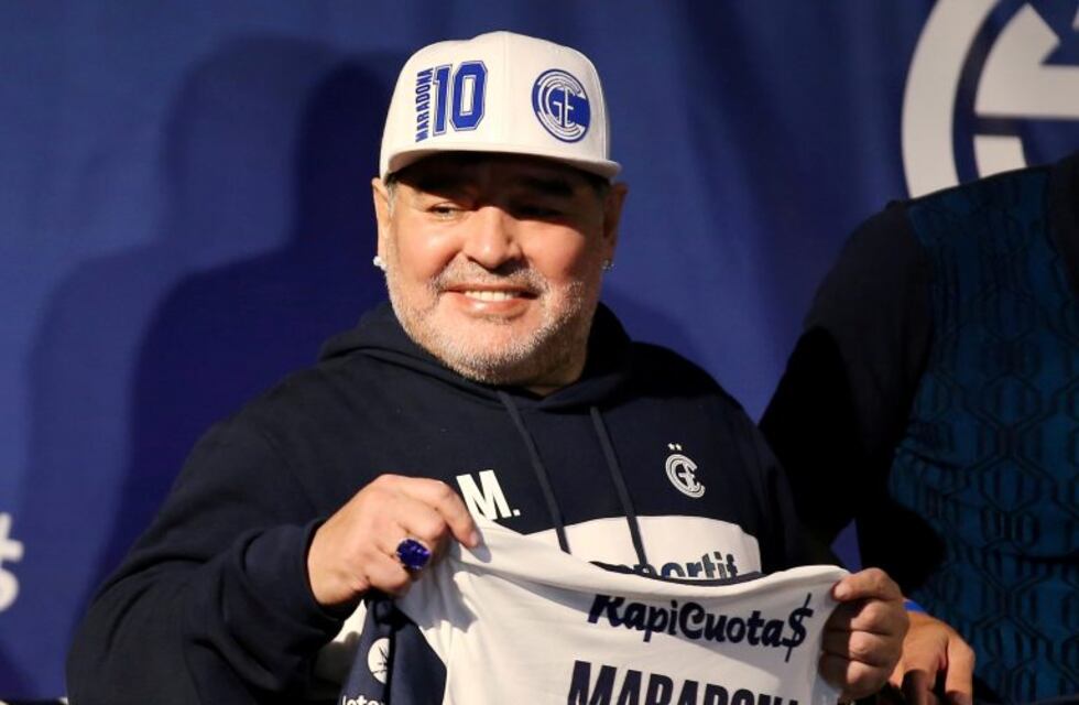 Nuevo parte sobre Maradona: su médico dijo que tuvo episodios "de confusión" y estará "varios días" internado