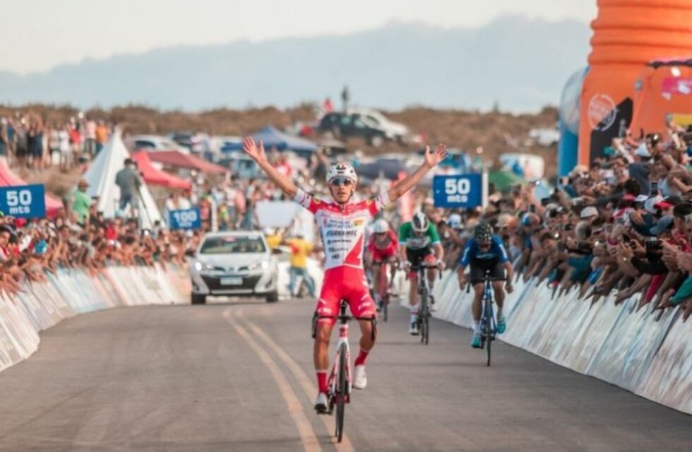 Otro colombiano, en lo más alto del podio de la Vuelta a San Juan