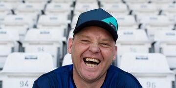 Volcó una camioneta en la que viajaba \