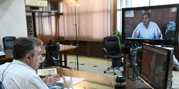 Primera teleconferencia de prensa de Luis Castellano