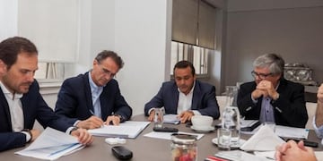 Herrera Ahuad compartió el encuentro con Katopodis y algunos funcionarios provinciales\u002E