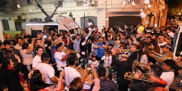 En el bunker de Cambiemos, hubo festejos por el triunfo de Roy López Molina\u002E (Twitter)