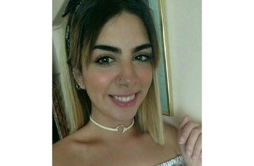 Una joven de 19 años denunció vía Facebook que es acosada por un desconocido