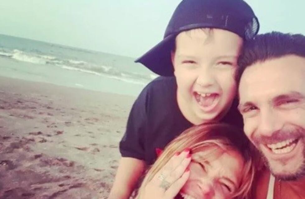 Nazarena Vélez le respondió a quienes la criticaron por irse de viaje sin su hijo