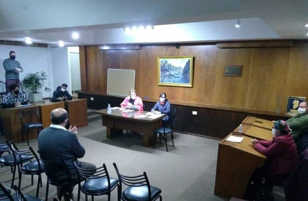 Aprueban eximir de tasas municipales a comerciantes