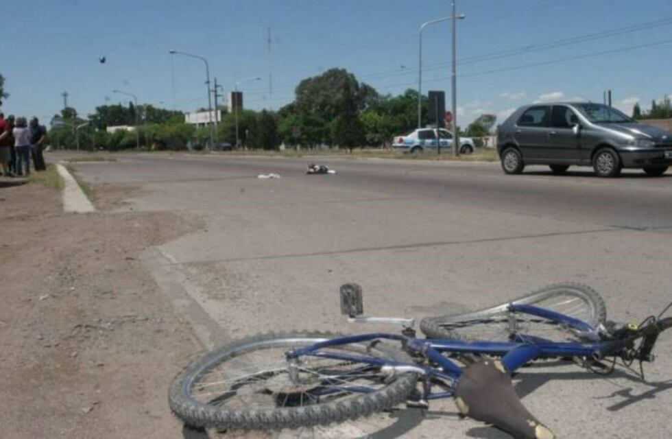 Un camión atropelló a un ciclista de 93 años y lo mató