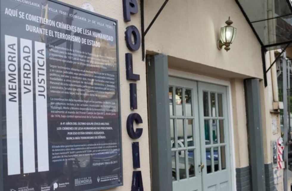 Demoraron a 11 policías por la muerte de un detenido en la comisaría de Villa Tesei