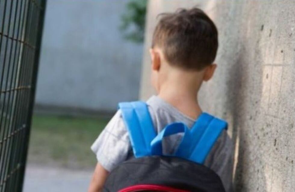 Un hombre cuidaba al hijo de su amiga y lo violaba